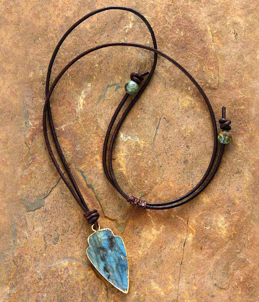 Handmade Labradorite Pendant Arrowhead Leather Necklace